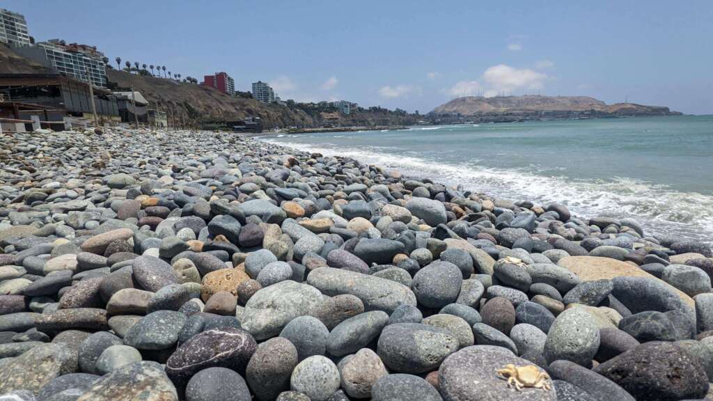 MIRAFLORES BEACH LIMA 1024x576 1